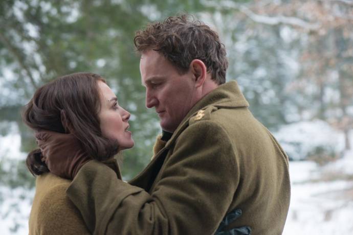 Keira Knightley (Rachael Morgan) en Jason Clarke (Lewis Morgan)