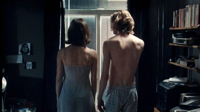 Simone van Bennekom (Anna) en Vincent van der Valk (Alex) in Nocturne