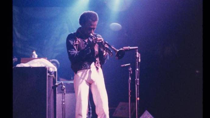 Miles Davis (Zichzelf (archive footage)) in Miles Davis: Birth of the Cool