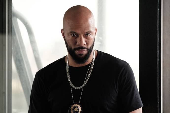 Common (Grens) in The Informer