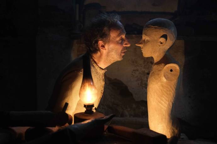 Roberto Benigni (Geppetto) in Pinocchio (2019)