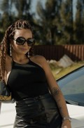 Fajah Lourens in Suriname
