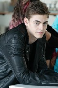 Hero Fiennes Tiffin in After
