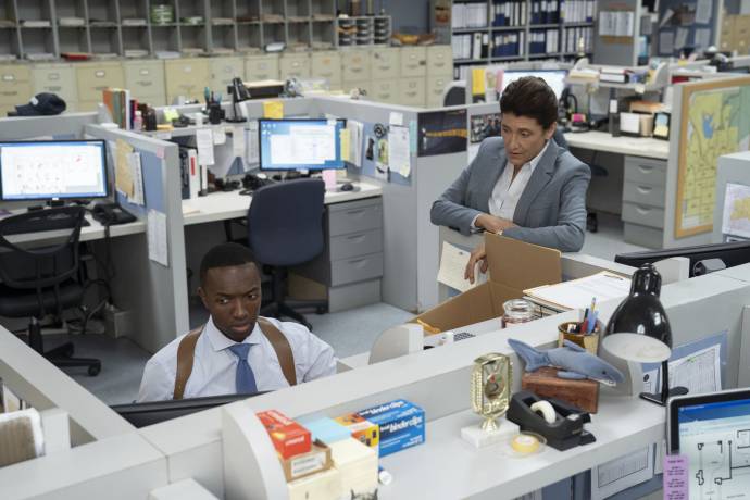 Jamie Hector (l) en Amy Aquino
