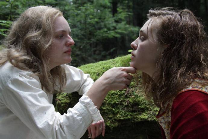 Elisabeth Moss (Shirley Jackson) en Odessa Young (Rose)