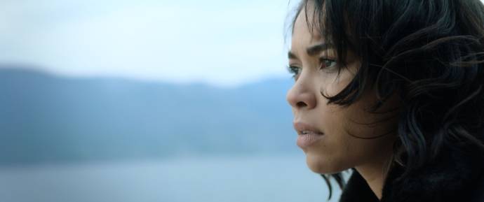 Alexandra Shipp (Riley Jean Stanheight) in Endless