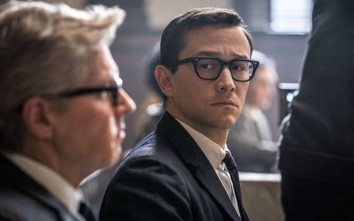 Joseph Gordon-Levitt (Richard Schultz) in The Trial of the Chicago 7