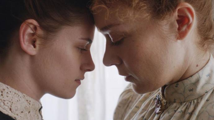 Kristen Stewart (Bridget Sullivan) en Chloë Sevigny (Lizzie Borden)