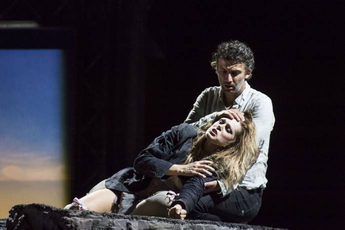 Kristine Opolais en Jonas Kaufmann in ROH Manon Lescaut