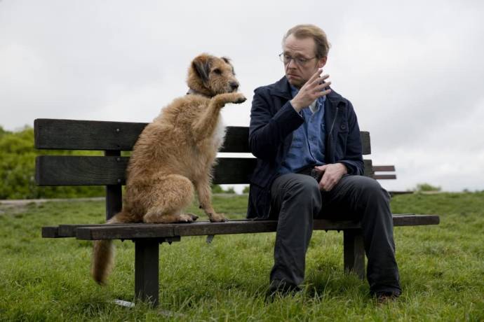 Mojo (Dennis the Dog) en Simon Pegg (Neil)