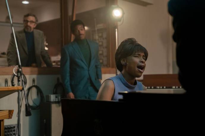 Marc Maron (Jerry Wexler), Marlon Wayans (Ted White) en Jennifer Hudson (Aretha Franklin)