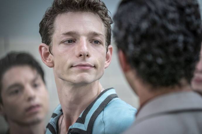 Mike Faist (Riff)