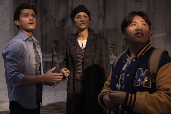 Tom Holland (Peter Parker / Spider-Man), Zendaya (MJ) en Jacob Batalon (Ned Leeds) in Spider-Man: No Way Home 3D