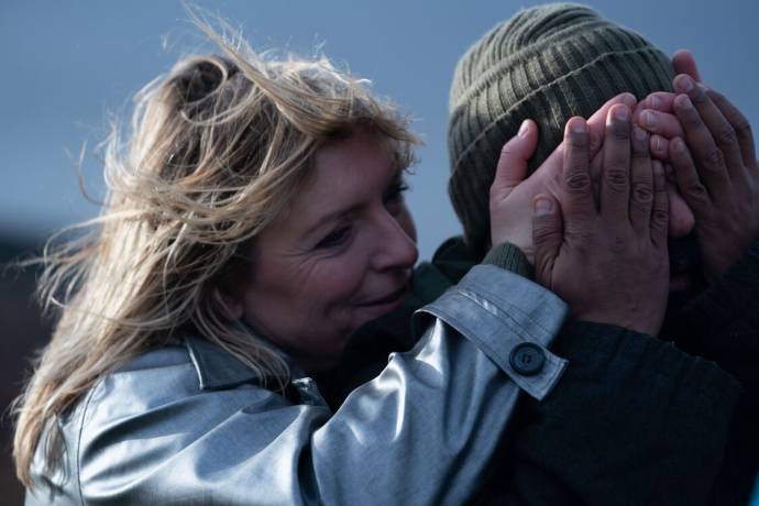 Claire Rushbrook (Ava) en Adeel Akhtar (Ali)