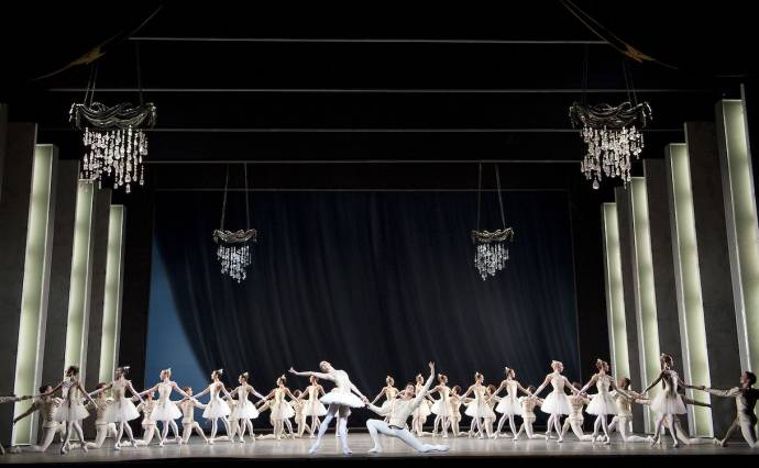 ROH 22/23: The Royal Ballet: Een Diamanten Viering filmstill