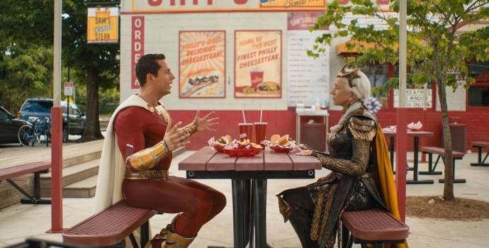 Zachary Levi (Shazam) en Helen Mirren (Hespera)