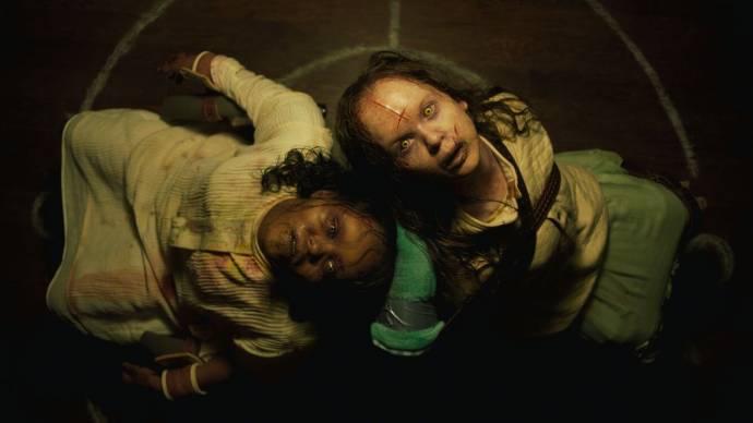 Lidya Jewett en Olivia O'Neill