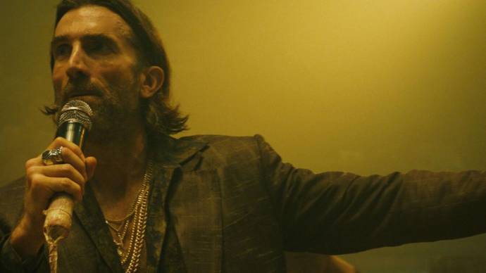 Sharlto Copley