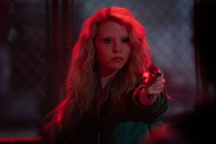 Mia Goth (Maxine Minx)