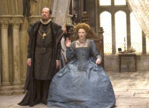 Cate Blanchett (Queen Elizabeth I) en Geoffrey Rush (Sir Francis Walsingham) in Elizabeth: The Golden Age