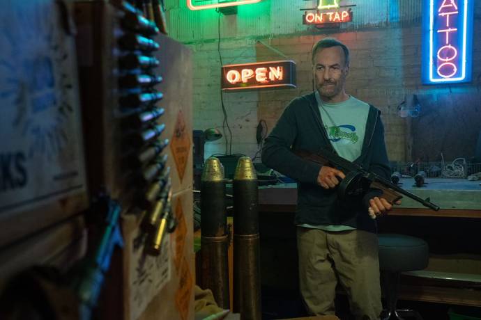 Bob Odenkirk (Hutch Mansell)