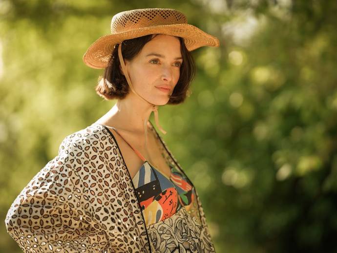 Charlotte Le Bon (Niki de Saint Phalle) in Niki de Saint Phalle