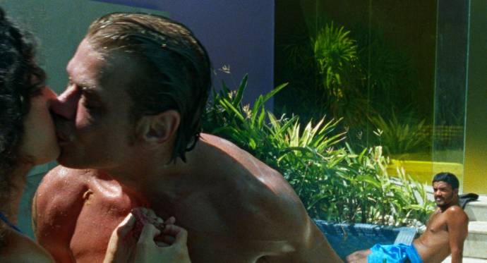 Nataly Rocha (Dayana), Fábio Assunção (Elias) en Iago Xavier (Heraldo) in Motel Destino