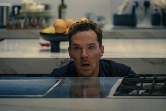 Benedict Cumberbatch (Theo)