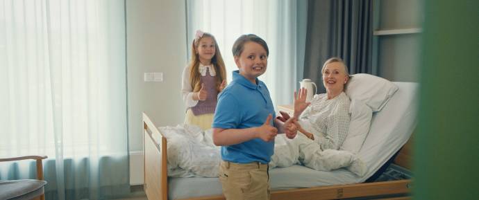 Mille Sophie Rist Dalhaug (Hedvig), Sverre Thornam (Henrik) en Agnete G. Haaland (Farmor)