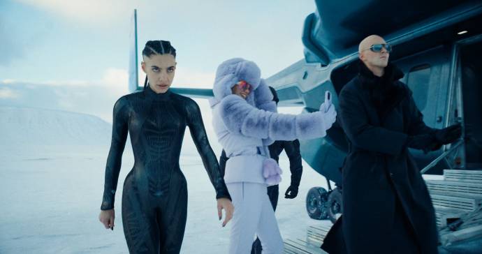 María Gabriela de Faría (Angela Spica / The Engineer) en Nicholas Hoult (Lex Luthor) in Superman