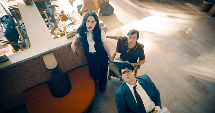 Rachel Brosnahan (Lois Lane), Skyler Gisondo (Jimmy Olsen) en David Corenswet (Clark Kent / Superman) in Superman