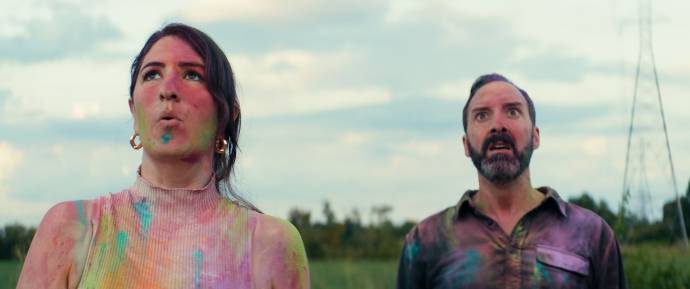 D'Arcy Carden (Liz Wyatt) en Tony Hale (Taylor Wyatt) in Sketch