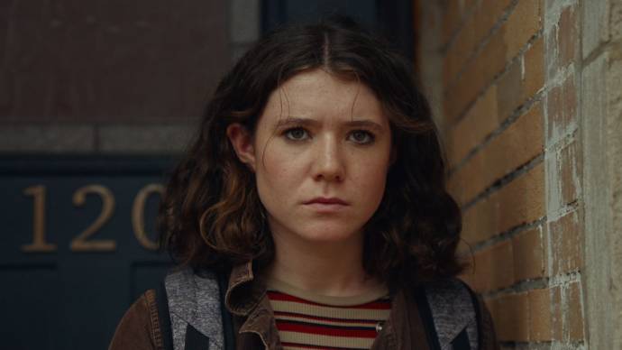 Tara Mallen (Sharon)