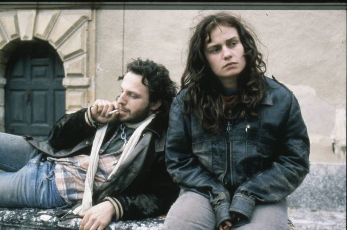 Stéphane Freiss (Jean-Pierre) en Sandrine Bonnaire (Mona Bergeron)