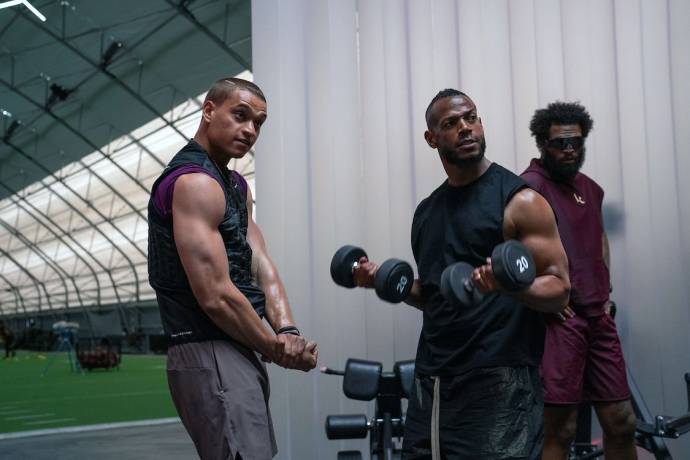 Tyriq Withers (Cameron Cade) en Marlon Wayans (Isaiah White)