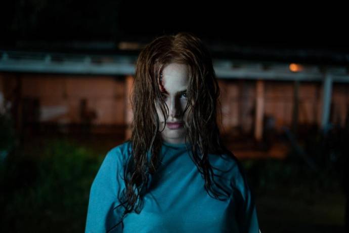 Madelaine Petsch (Maya)