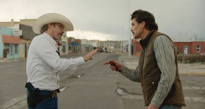 Joaquin Phoenix (Joe Cross) en Pedro Pascal (Ted Garcia)