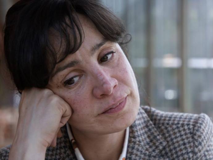 Myriem Akheddiou (Alice)