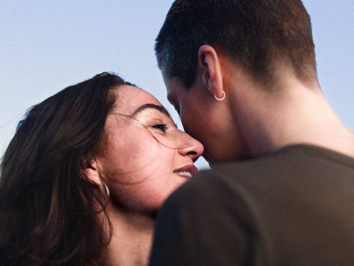 Nina Meurisse (Fleur) en Laurence Roothooft (Julian)