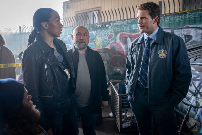 Kali Reis en Chris Pratt (Detective Raymond)