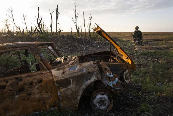 2000 Meters to Andriivka (EN subtitles) filmstill
