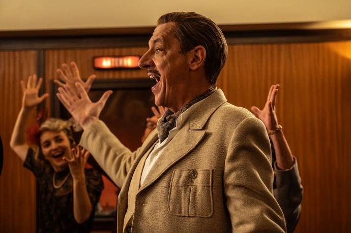 Peter Van den Begin (Fons Belloy)