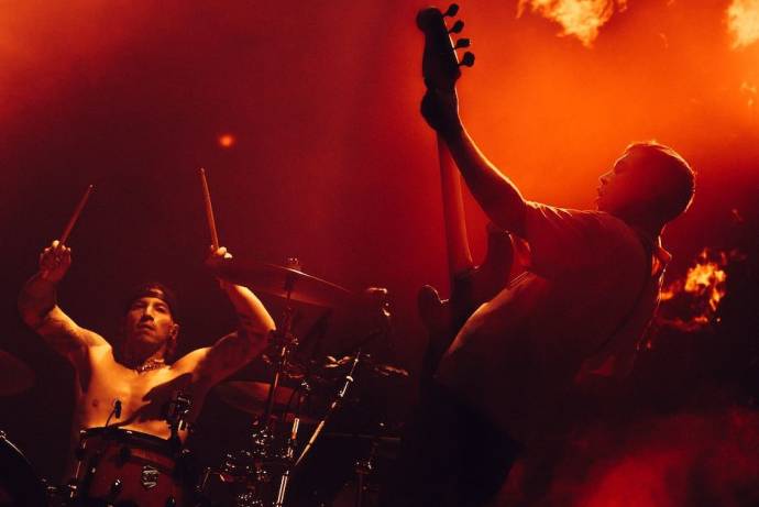 Josh Dun (Self) en Tyler Joseph (Self)