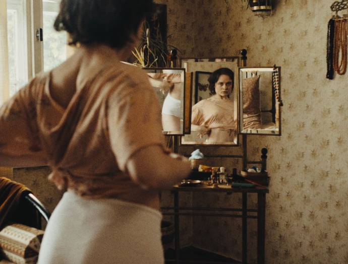 Sound of Falling (EN subtitles) filmstill