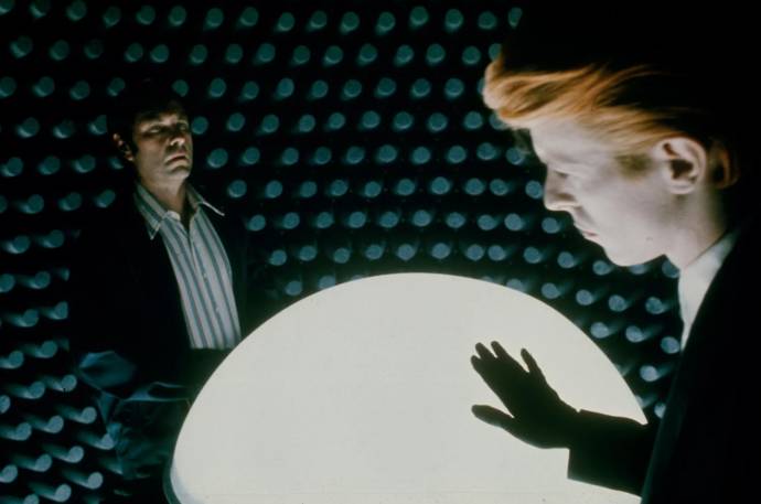 Rip Torn (Nathan Bryce) en David Bowie (Thomas Jerome Newton) in The Man Who Fell to Earth
