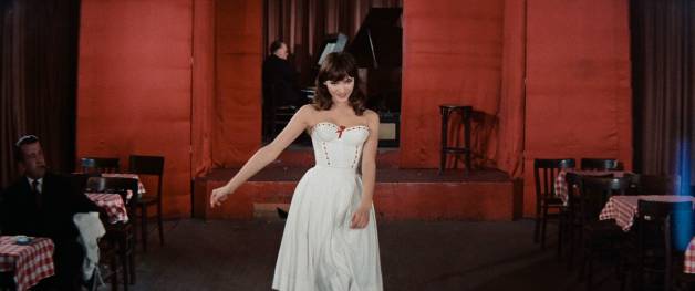 Une Femme est une Femme