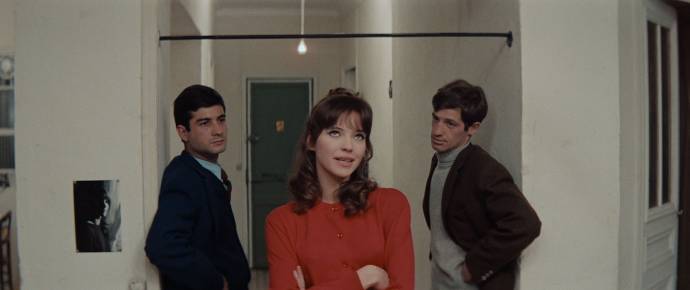 Jean-Claude Brialy (Émile Récamier (as Brialy)), Anna Karina (Angela (as Karina)) en Jean-Paul Belmondo (Alfred Lubitsch (as Belmondo))