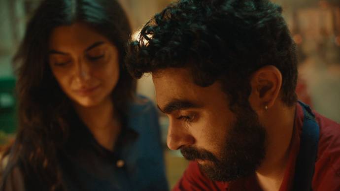 Mounia Akl (Yasmina) en Hassan Akil (Nino)