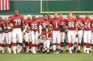 Dwayne Johnson (Joe Kingman (as Dwayne "The Rock" Johnson)) en Madison Pettis (Peyton Kelly) in The Game Plan