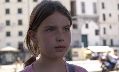 Perla Haney-Jardine (Mary) in Genova